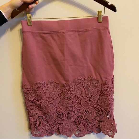 Haute Monde Dresses & Skirts - A vintage eyelet skirt. Haute Monde size Large.